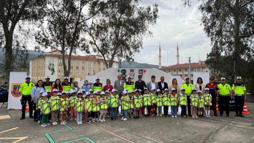 Çine'de Anaokulu öğrencilerine trafik eğitimi verildi