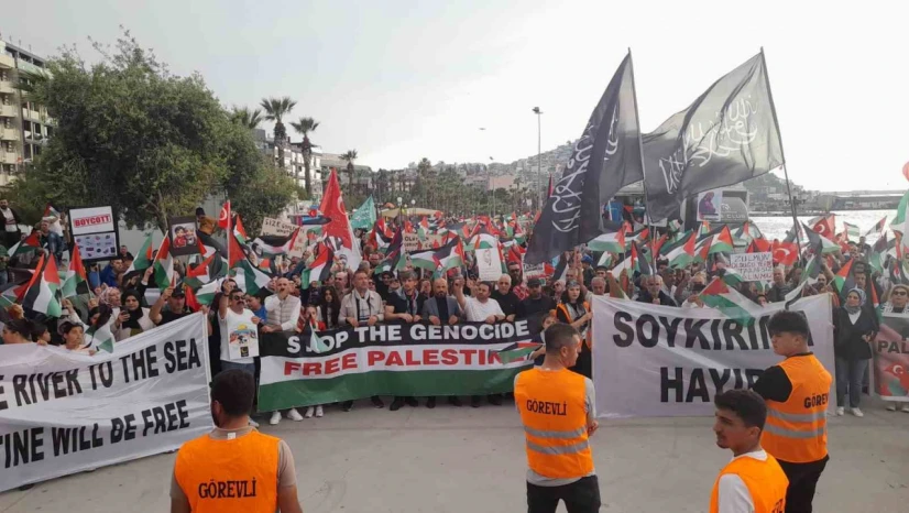 Kuşadası'nda Filistin'e destek yürüyüşü