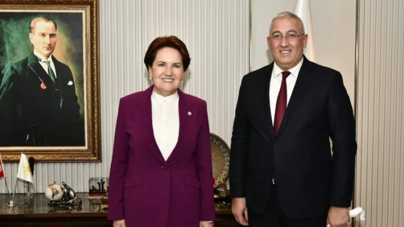 Tınas, parti değiştireceği iddialarını yalanladı