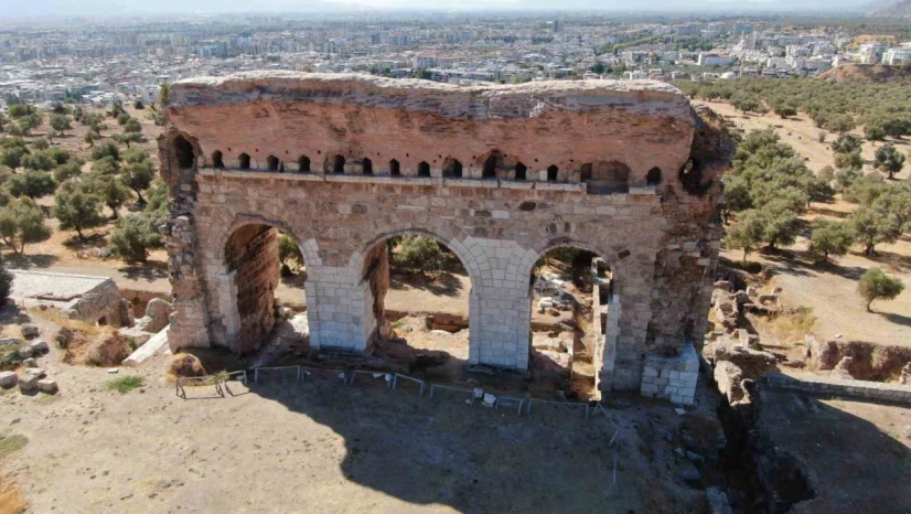Tralleis Antik Kenti ziyarete açılıyor