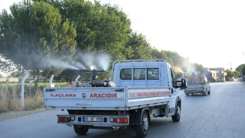 Acarlar'da sivrisinekle mücadele çalışması sürüyor