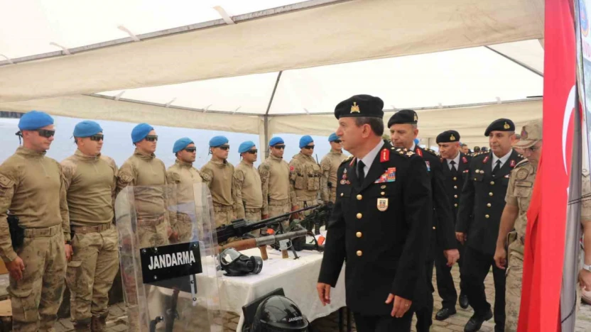 Acemi erlerin yemin töreninde ailelere jandarma ve KADES tanıtıldı