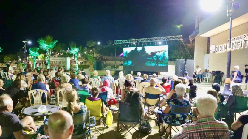 Atatürk 1 Filmi, Didimlilere duygu dolu anlar yaşattı