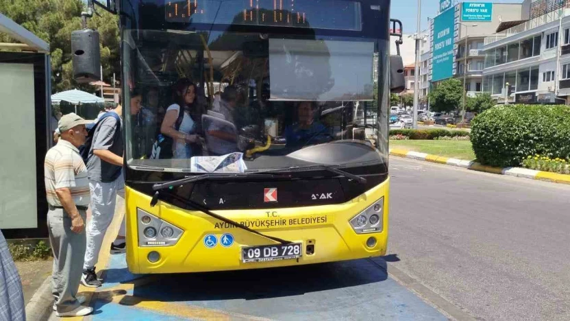 Aydın Büyükşehir Belediyesi toplu ulaşım araçlarına siyah kurdele astı