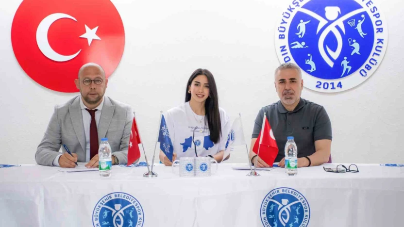 Aydın Büyükşehir Belediyespor, Zararsız'ı kadrosuna kattı