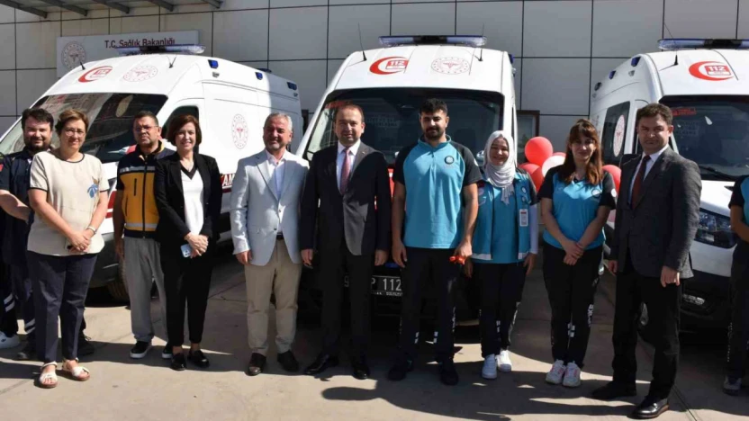 Aydın'da 3 yeni ambulans sağlık filosuna katıldı