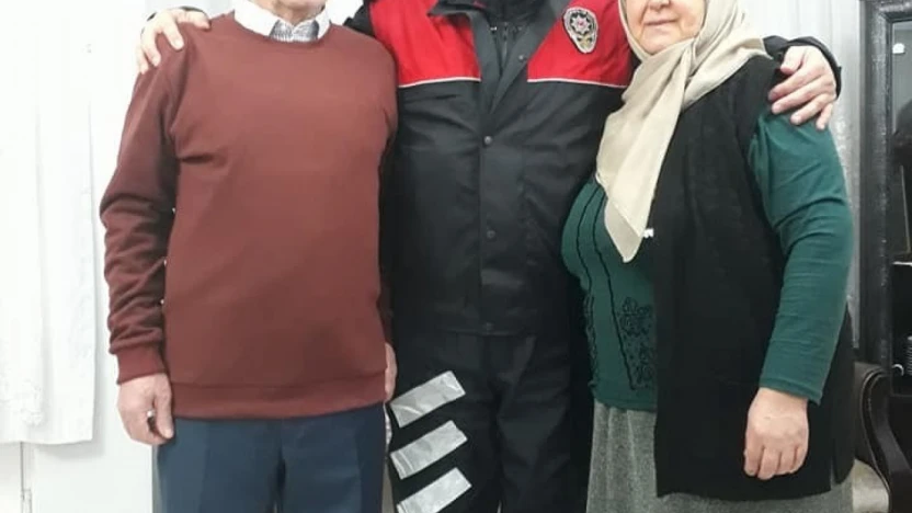 Aydın'da görev yapan yunus polisi kalbine yenik düştü