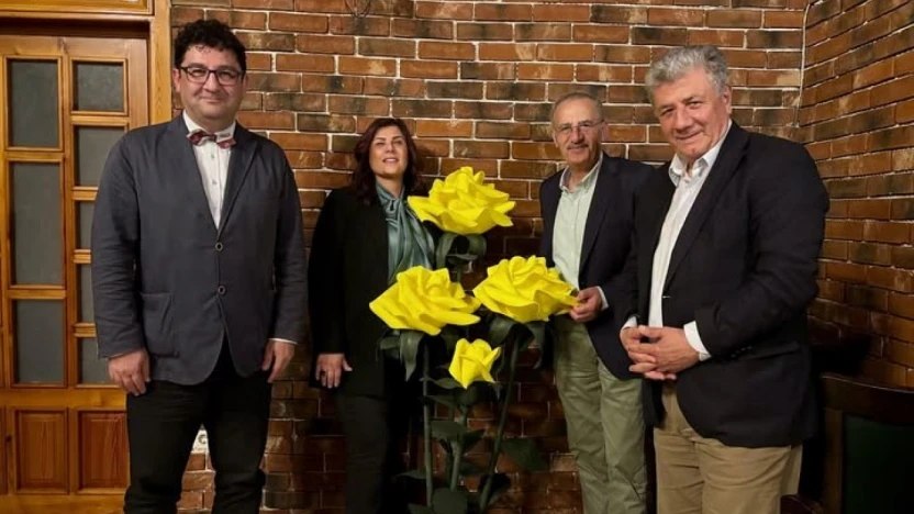 Başkan Çerçioğlu, yazarlarla fuarda bir araya geldi