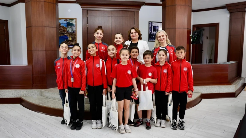 Başkan Gençay, Didimli milli sporcuları ağırladı