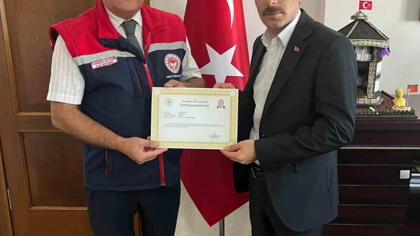 Bozdoğan İlçe Tarım Müdürüne Üstün Başarı Belgesi