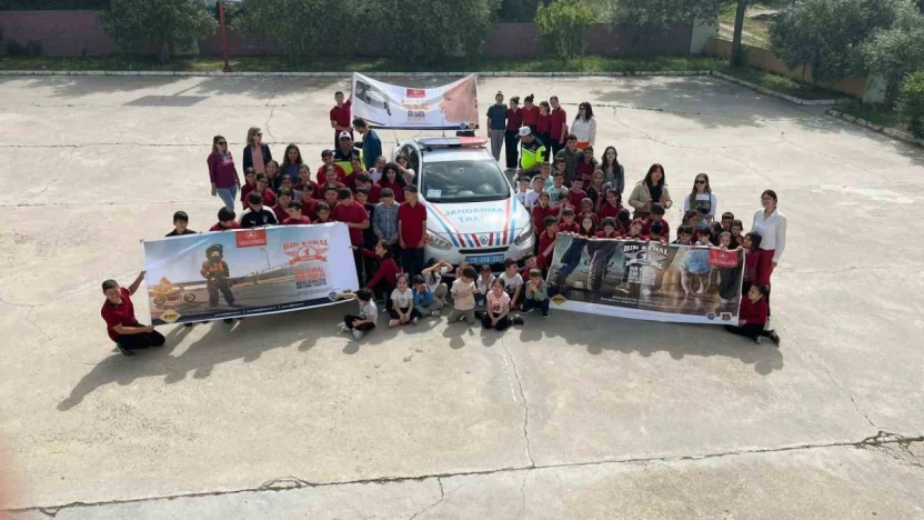 Bozdoğan ve Kuyucak'ta öğrencilere trafik kuralları anlatıldı