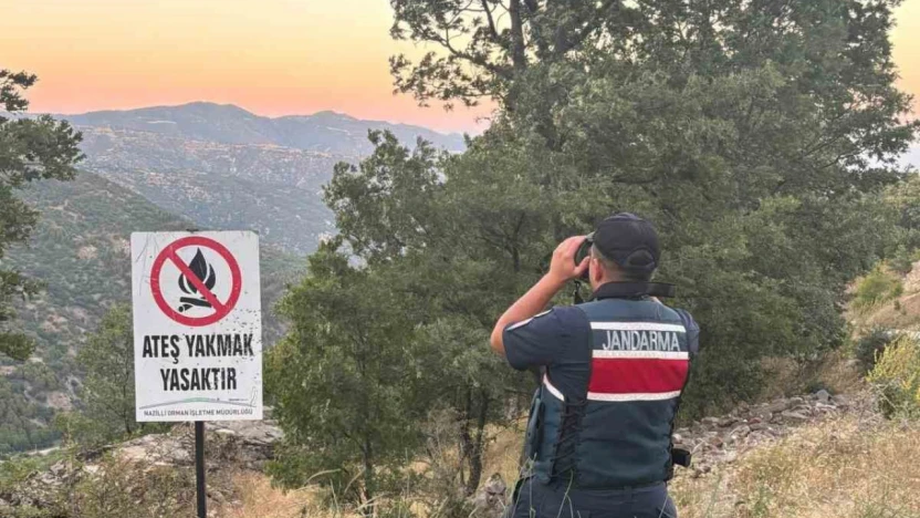 Buharkent'te orman yangınlarına karşı jandarma teyakkuzda
