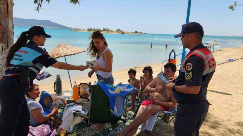 Didim'de jandarma ekipleri vatandaşları orman yangınlarına karşı bilinçlendirdi