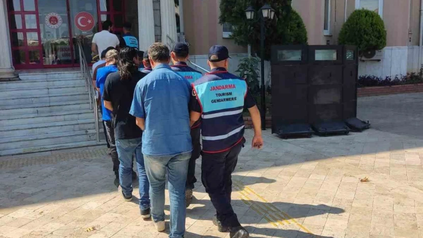 Didim'de kaçak kazıya jandarma baskını