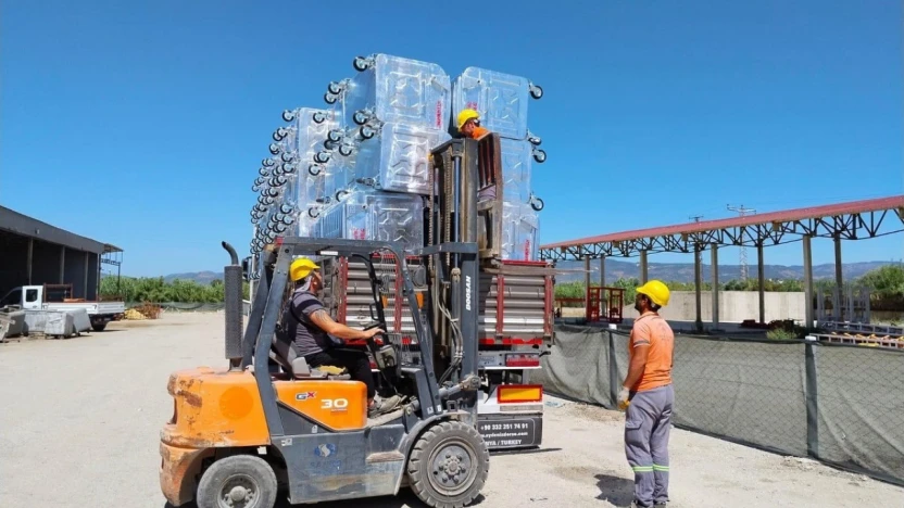Germencik'e 100 yeni çöp konteyneri