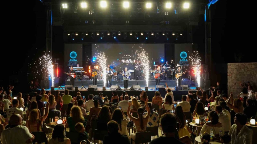 Gipsy Kings by Andre Reyes ve ASH, Didim'de sahne aldı