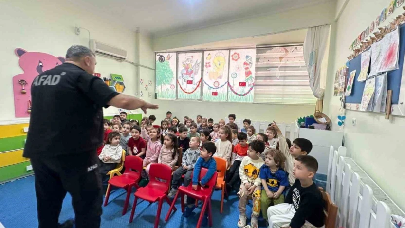 İncirliova'da miniklere yangın ve afet eğitimi