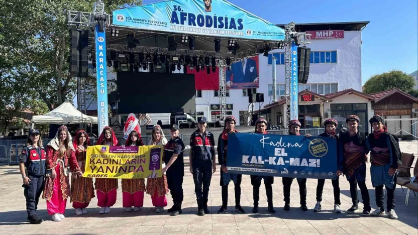 Jandarma festivalde 'KADES' uygulamasını tanıttı