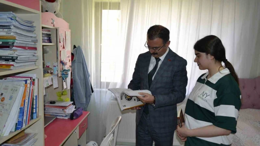 Kaymakam Ateş, öğrencilerin misafiri oldu