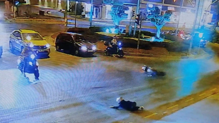 Kırmızı ışık ihlali kazaya neden oldu: Son sürat çarptı