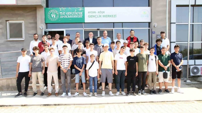 Köşk'ten 38 genç, Çanakkale Kültür ve Tarih Kampı'na uğurlandı
