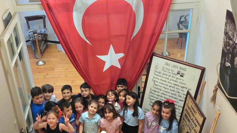 Minik ziyaretçilerden 'Söke Kent Müzesi'ne yoğun ilgi