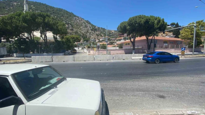 Sazlı Kavşağı'nın kapatılması trafik sorununa çözüm olmadı