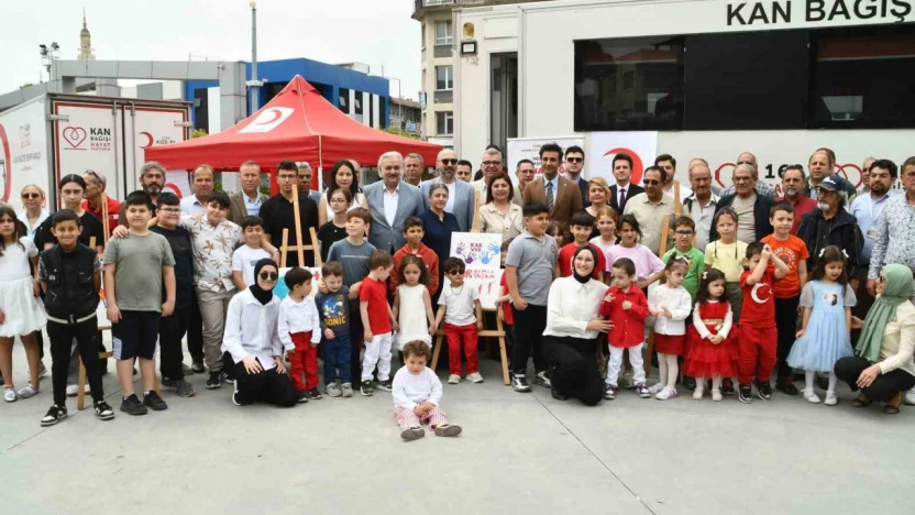 Söke'de kan bağışı kampanyasını çocuklar şenlendirdi