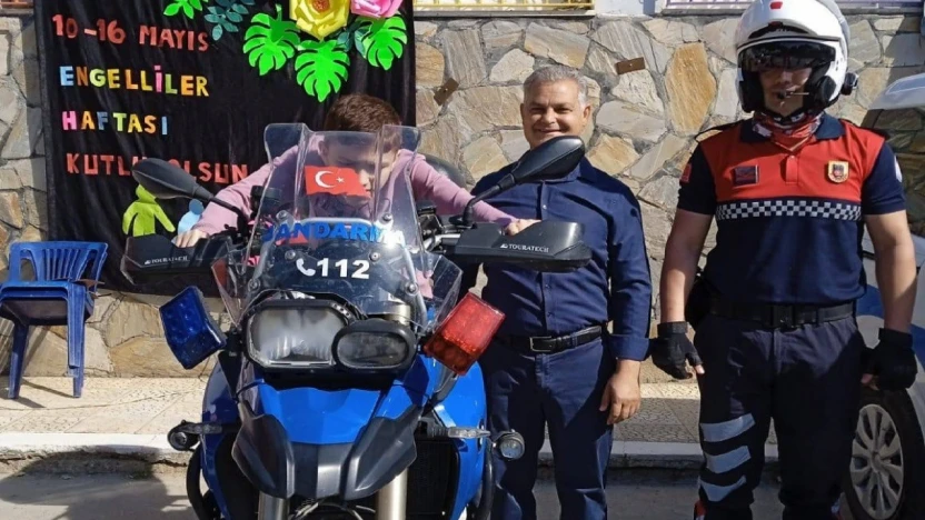 Sultanhisar'da ilkokul öğrencilerine jandarma tanıtıldı