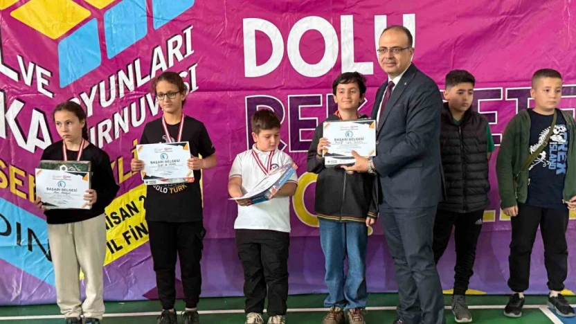 TAZOF Yarışmalarında Nazillili öğrenciler gururlandırdı