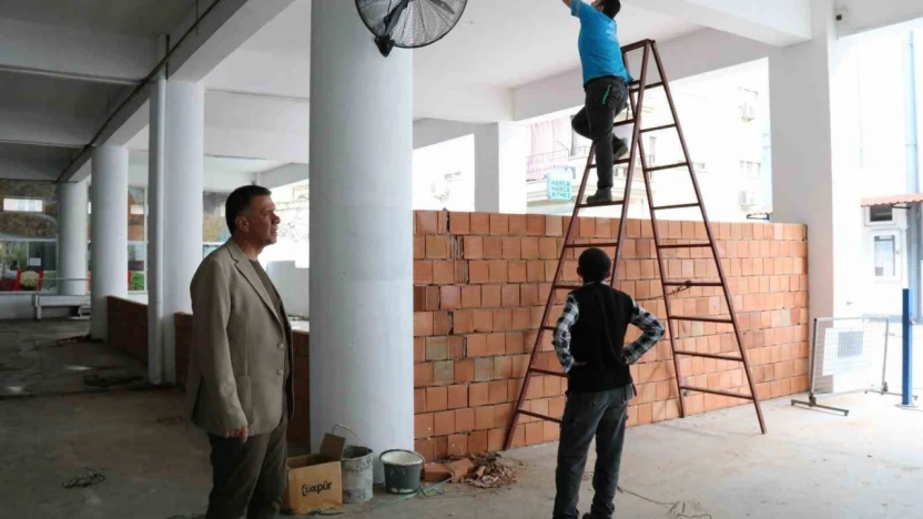 Yenipazar Belediyesi çok amaçlı binayı yeniliyor