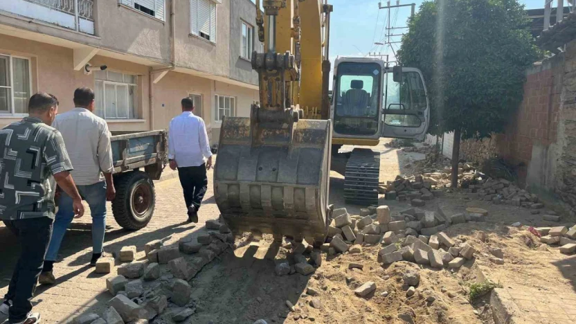 Yenipazar'da yol ve kaldırım çalışmaları devam ediyor